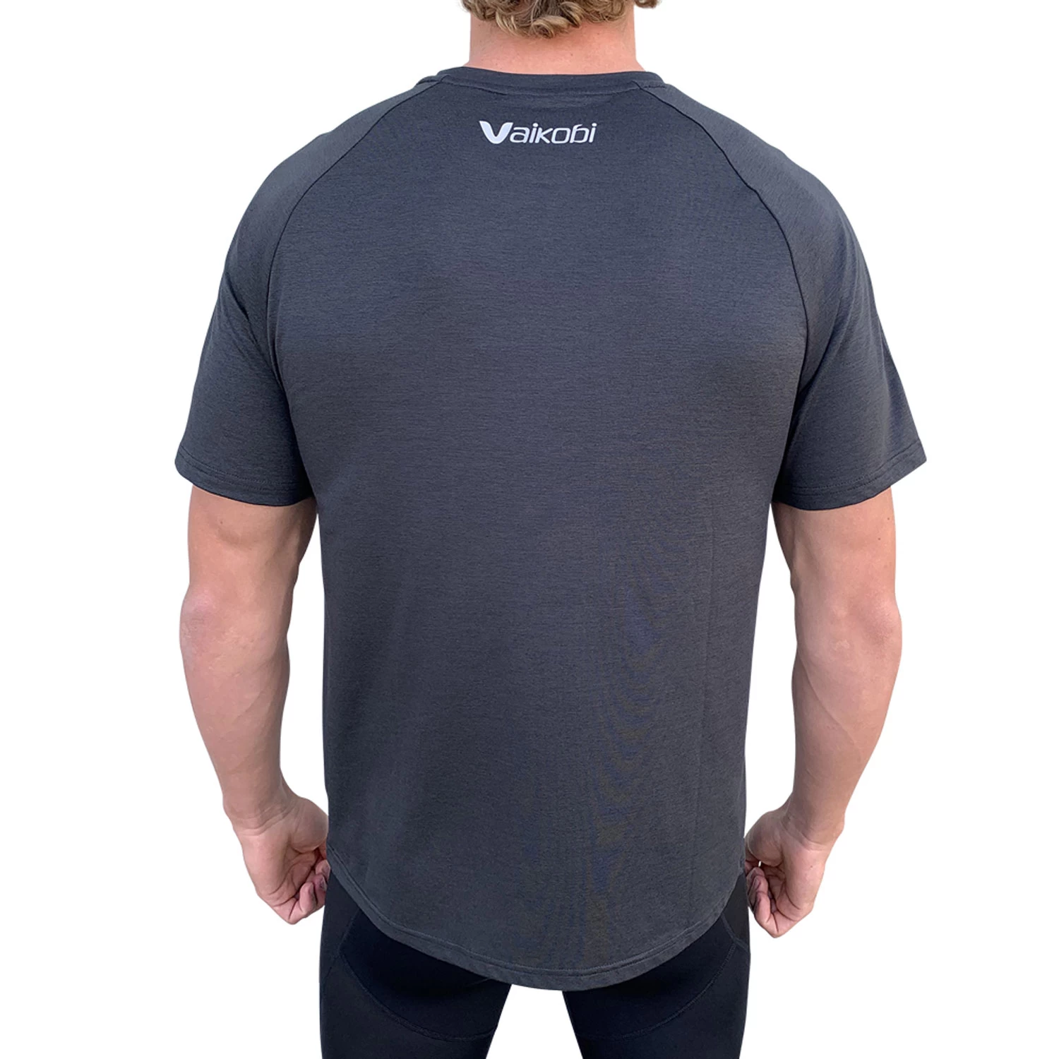 Vaikobi Tech Tee Sleeve UV50+ TY-Shirt - Charcoal - Image 2